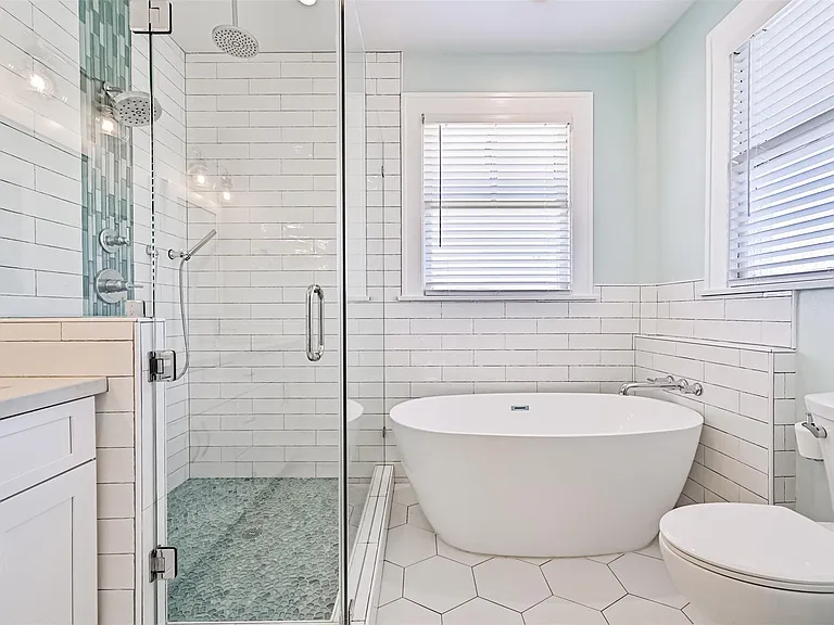 3519 Avenue R 1/2 — Photo 22