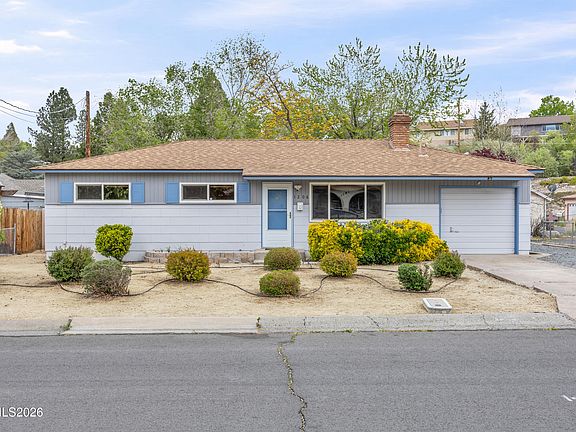 3rd image of 1208 Charles Dr