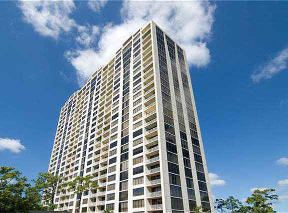 2nd image of 121 N Post Oak Ln #1807