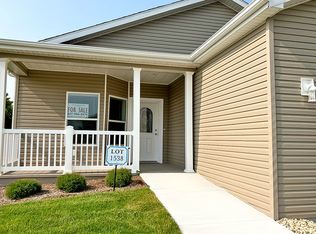 104 Vanderbilt Dr, Grayslake, IL 60030