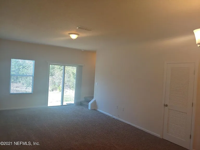 340 Servia Dr — Photo 6
