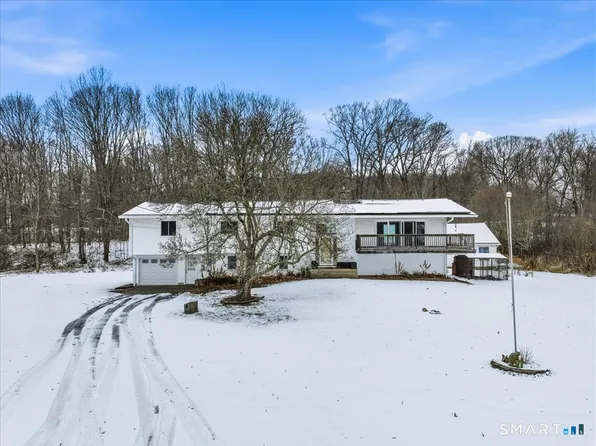 18 Lea Road, North Branford, CT 06471