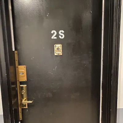 Rented by Project Queens LLC | media 19