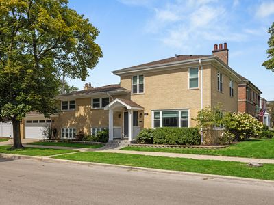 6025 N Hiawatha Ave, Chicago, IL, 60646