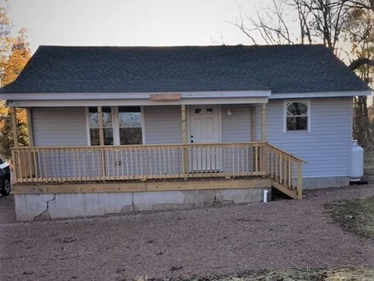 1821 Detters Mill Rd — Photo 1