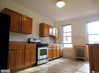 166 India St APT 2, Brooklyn, NY 11222