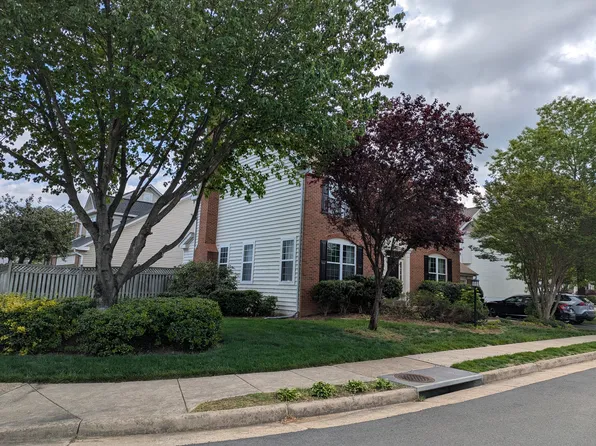 (undisclosed Address), Alexandria, VA 22315