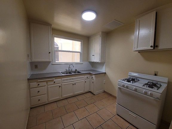 2nd image of 14560 Dickens St
