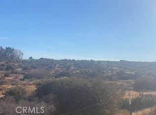 8534 Mission St, Phelan, CA 92371