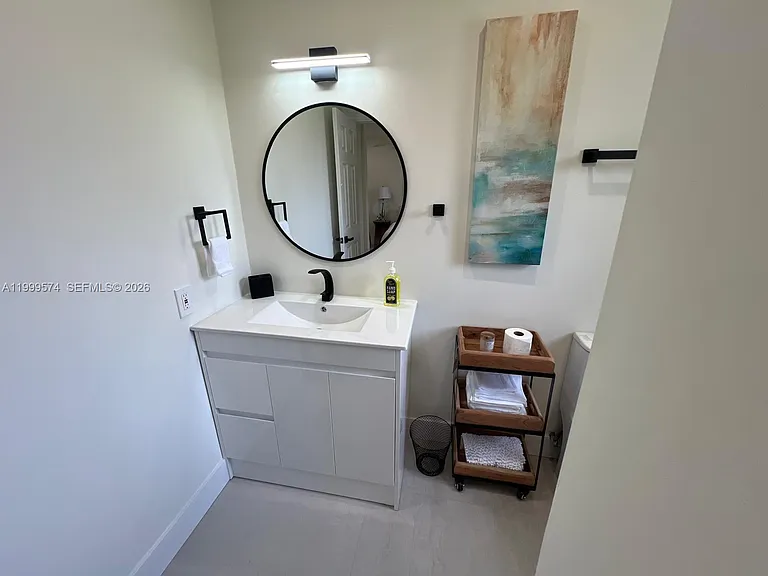 503 Jackson Ave — Photo 29