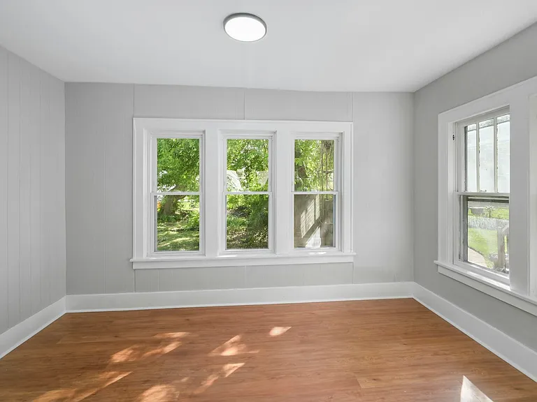 1329 Shenandoah Rd — Photo 10