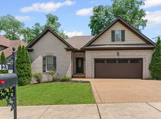 123 Otter Glenn Dr, Hendersonville, TN 37075