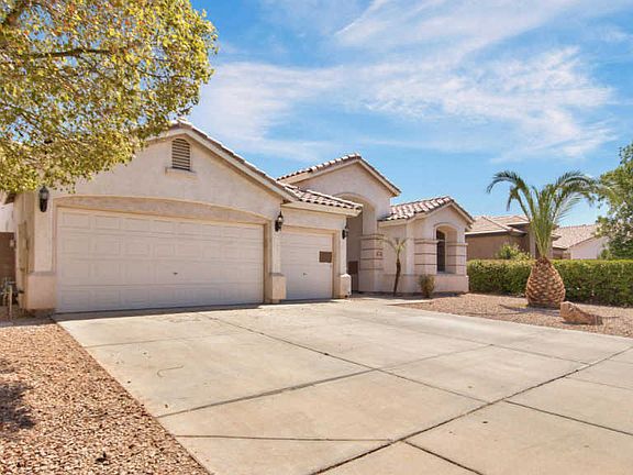 3rd image of 2851 E Estrella Dr