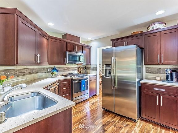 3rd image of 13031 NE 108th St