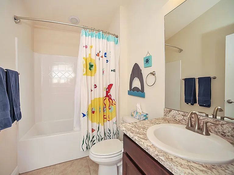 553 Hollow Glen Dr — Photo 15