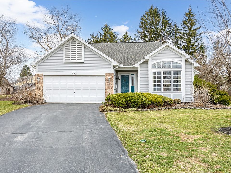1st image of 12 Lilly Pond Cir
