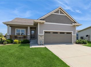 513 NE Brookridge Cir, Waukee, IA 50263
