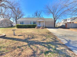 910 S 10th St, Kingfisher, OK 73750