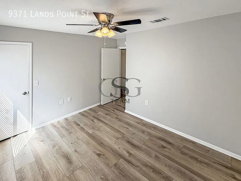 9371 Lands Point St — Photo 34