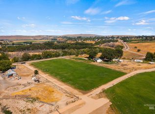 Little Bit Ln, Melba, ID 83641