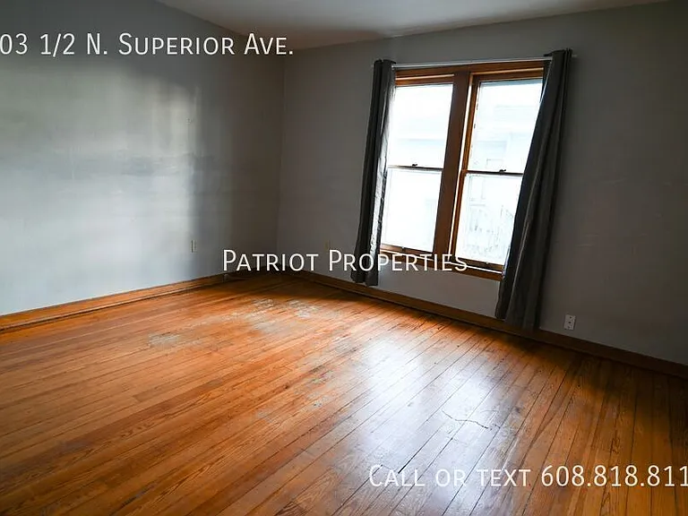 603 1/2 N Superior Ave — Photo 24