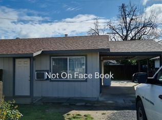 158 N Waukesha St #B, Porterville, CA