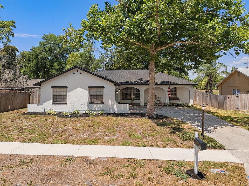 1st image of 2823 N Bermuda Ave