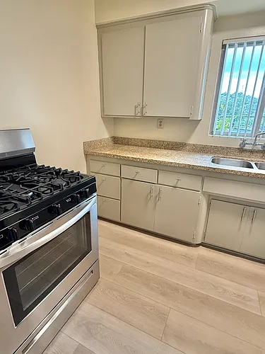 Village Glen Apartments Photo 1