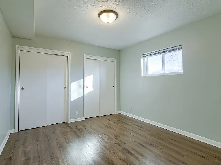 1015 N 47th Ave — Photo 9
