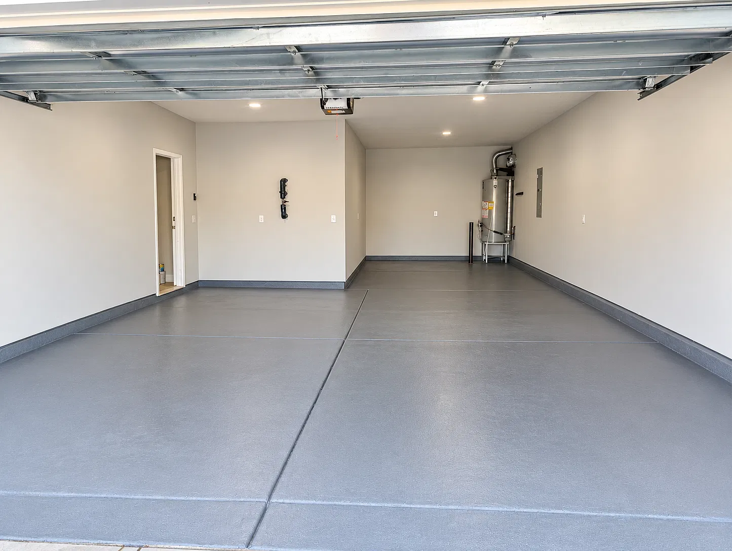 5 bed, 3424 sqft, $3,200 — Photo 4