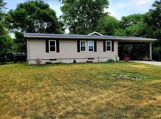 5605 Schafer Rd, Lansing, MI 48911