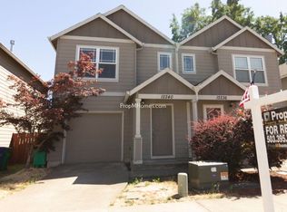 12240 SE Schiller St, Portland, OR 97236