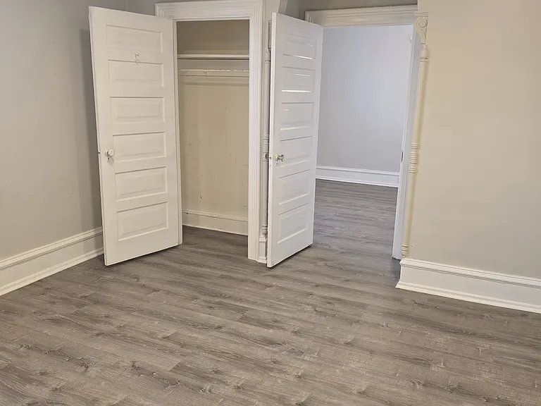 49 N West End Ave #5 — Photo 15