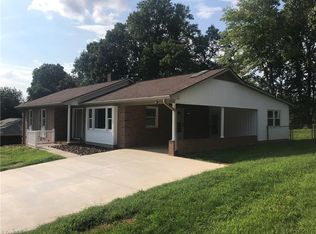 1504 Laurel Rd, Wilkesboro, NC 28697