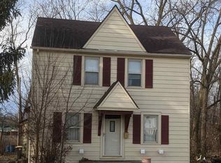 2901 Poinsette Dr, Fort Wayne, IN 46808