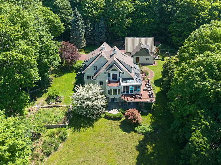 7 Boway Rd — Photo 3