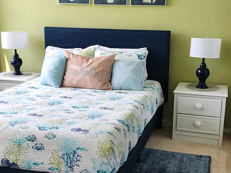 4775 Cove Cir #204 — Photo 3