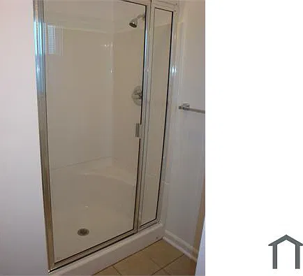 3 bed, $2,400 — Photo 4