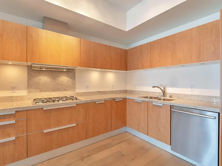 1920 4th Ave #810 — Photo 9