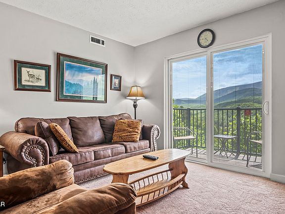 5th image of 3710 Weber Rd APT A204