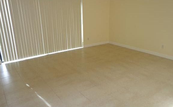 3rd image of 7401 NW 34th St