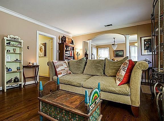 5th image of 6244 Revere Pl