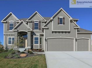 11612 W 158th St, Overland Park, KS 66221