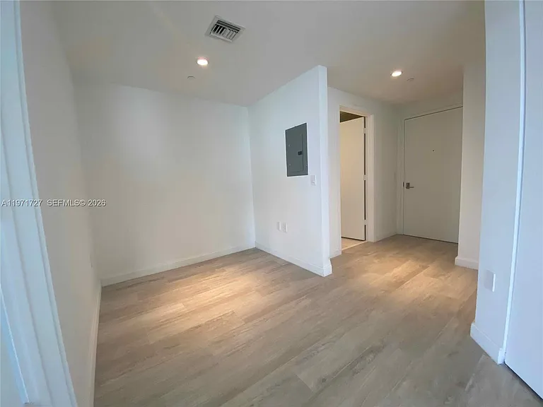 45 SW 9th St #3703 — Photo 18
