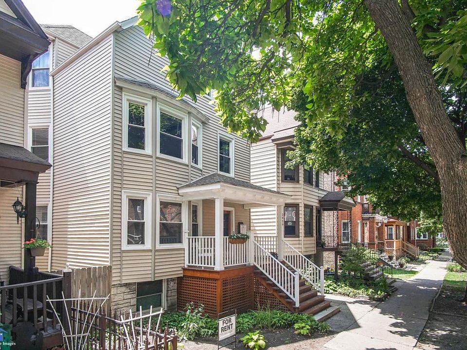 1st image of 2439 W Leland Ave #1