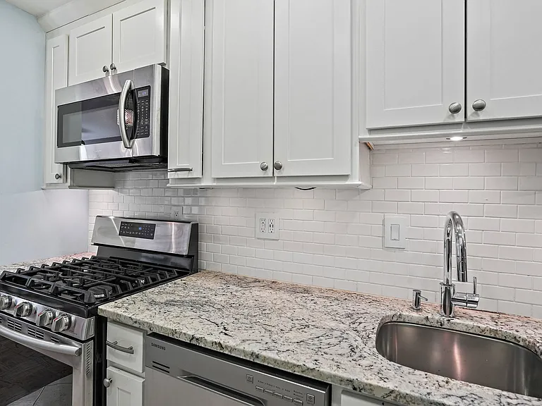 490 M St SW #W-204 — Photo 6