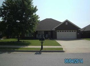 6005 S 39th St, Rogers, AR 72758