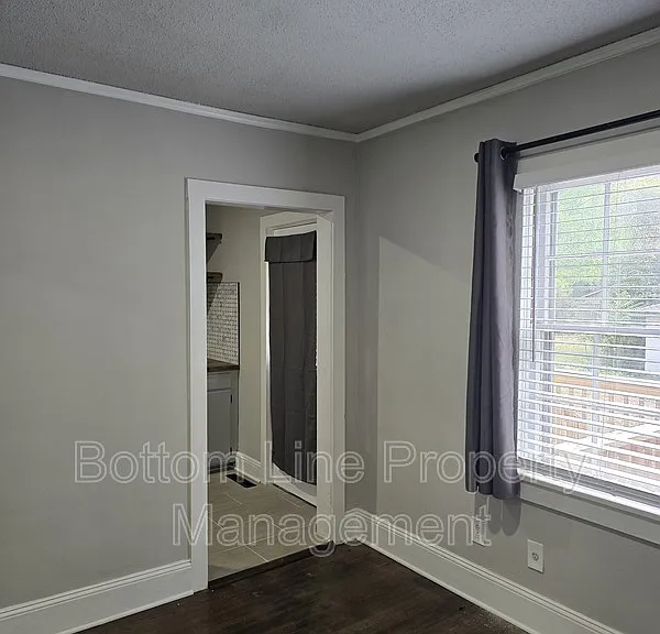 5008 Doris Ave — Photo 9