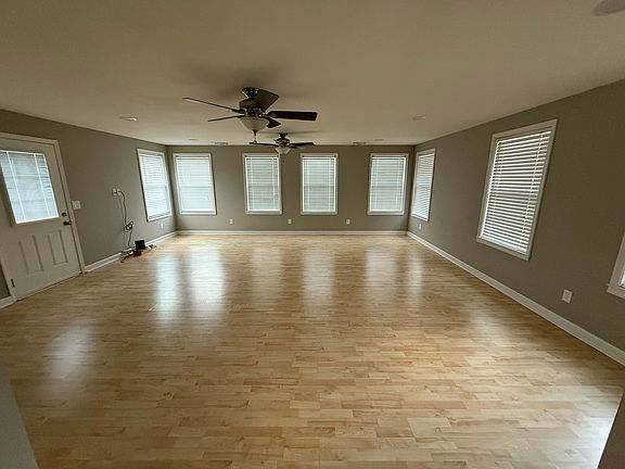 2nd image of 224 Saddle Rock Ct