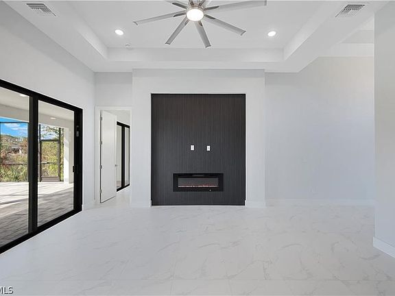 3rd image of 901 NW 19th Ter